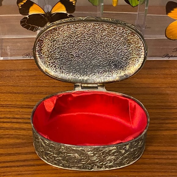 Silver-Colored Trinket Box - Picture 6 of 7